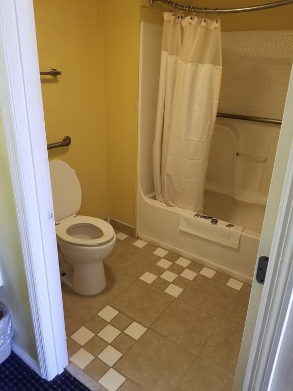 Americas Best Inn - Savannah Georgetown Bagian luar foto