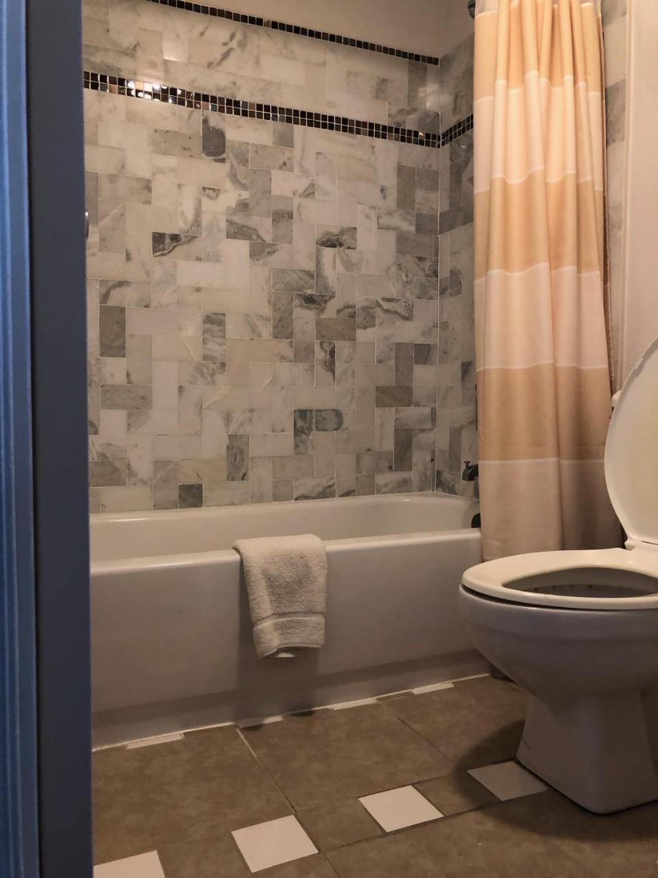 Americas Best Inn - Savannah Georgetown Bagian luar foto